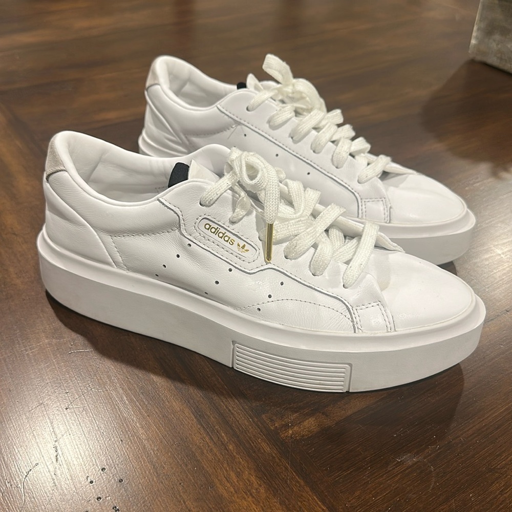 Adidas women’s sleek super white footwear